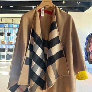 Burberry Wool Reversible Check Cape Poncho Camel color One Size New 40294061